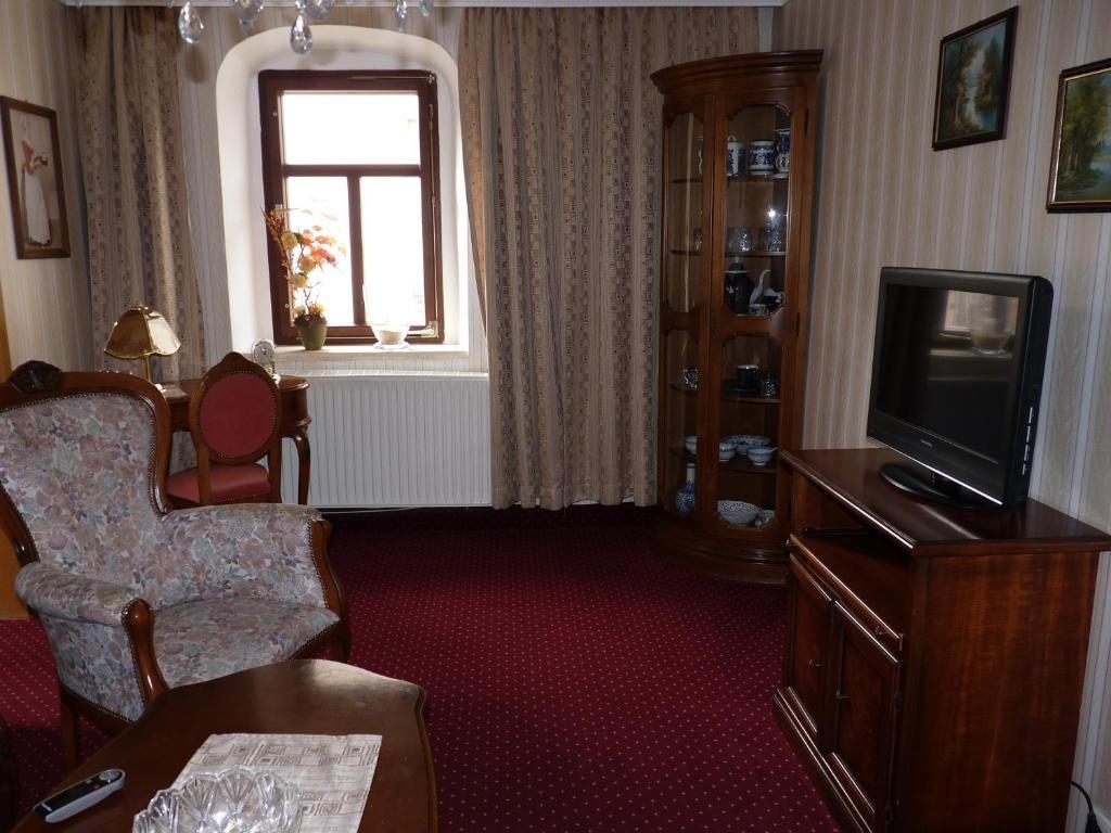 Hotel Zur Traube Freyburg Ruang foto