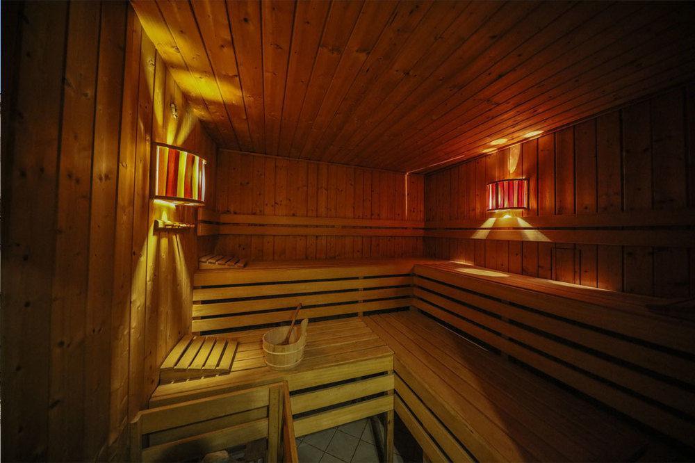 Hotel Zur Traube Freyburg Bagian luar foto
